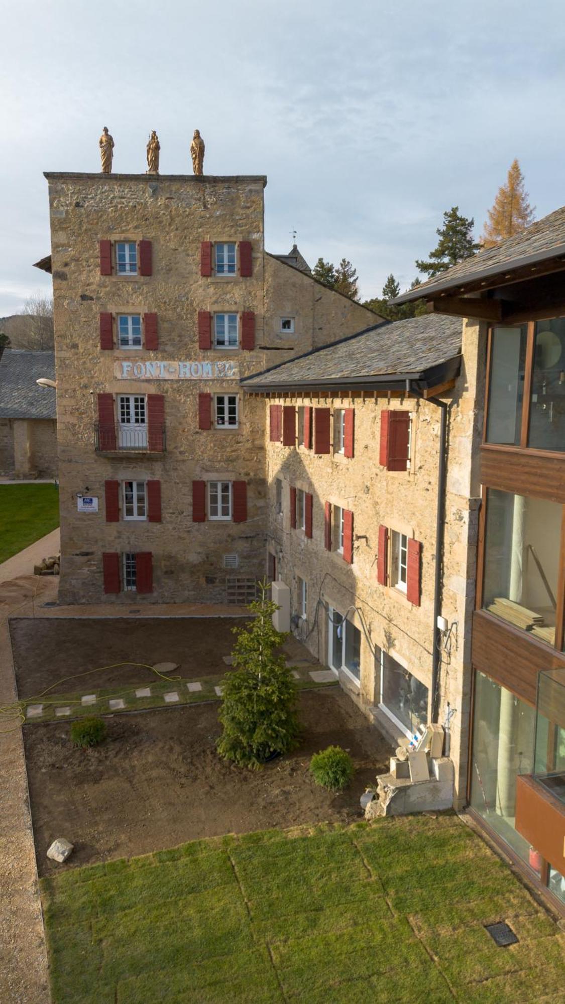Grand Hotel L'Ermitage Font-Romeu-Odeillo-Via Exteriör bild